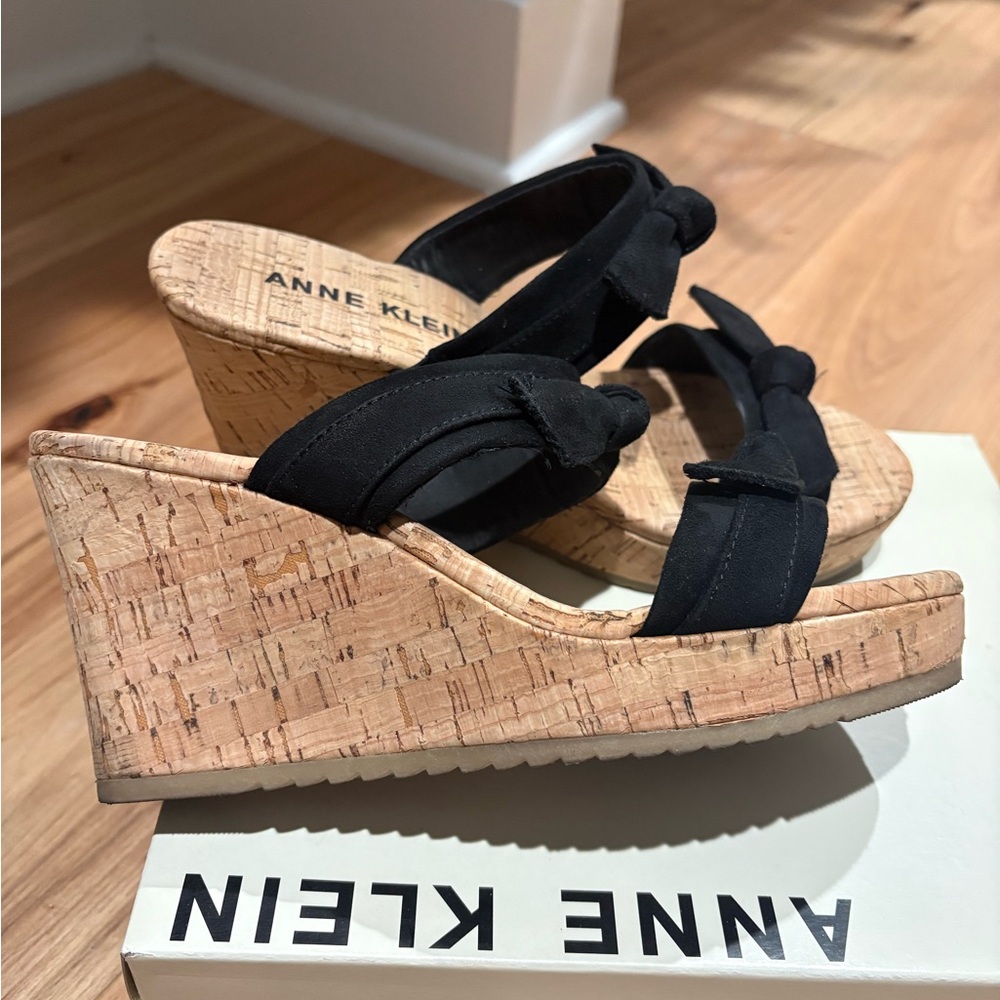 Anne Klein Black and Tan Wedge Sandals